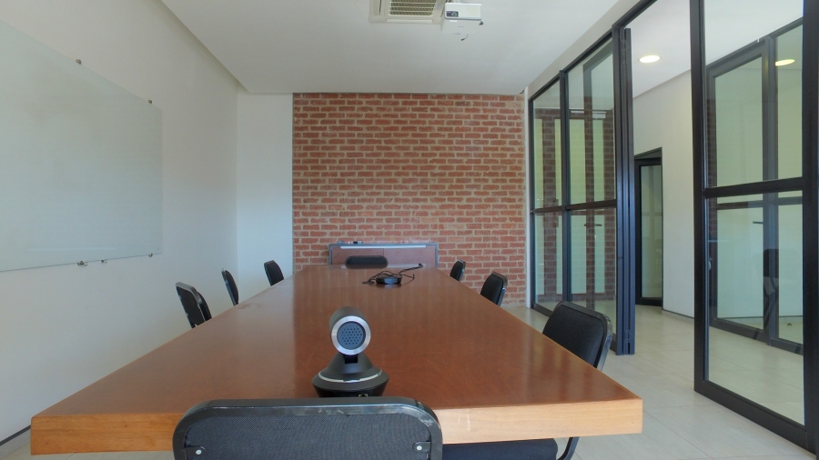 To Let commercial Property for Rent in Oos Einde North West